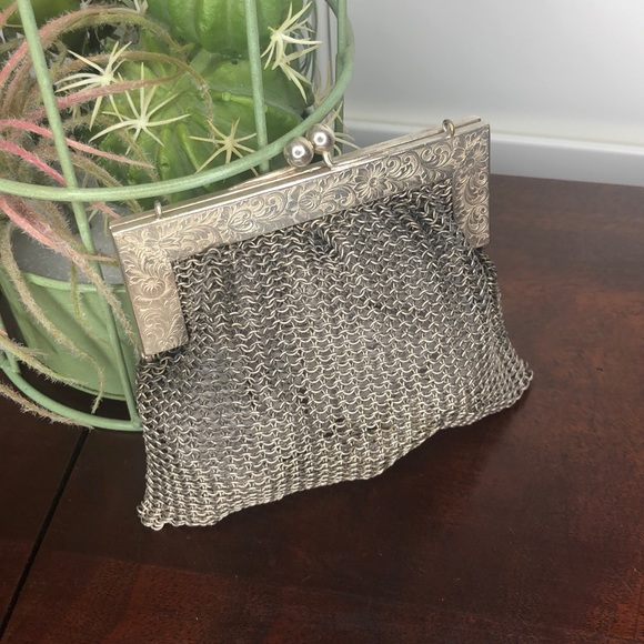 Vintage Chainmail Coin Purse - Picture 3 of 11